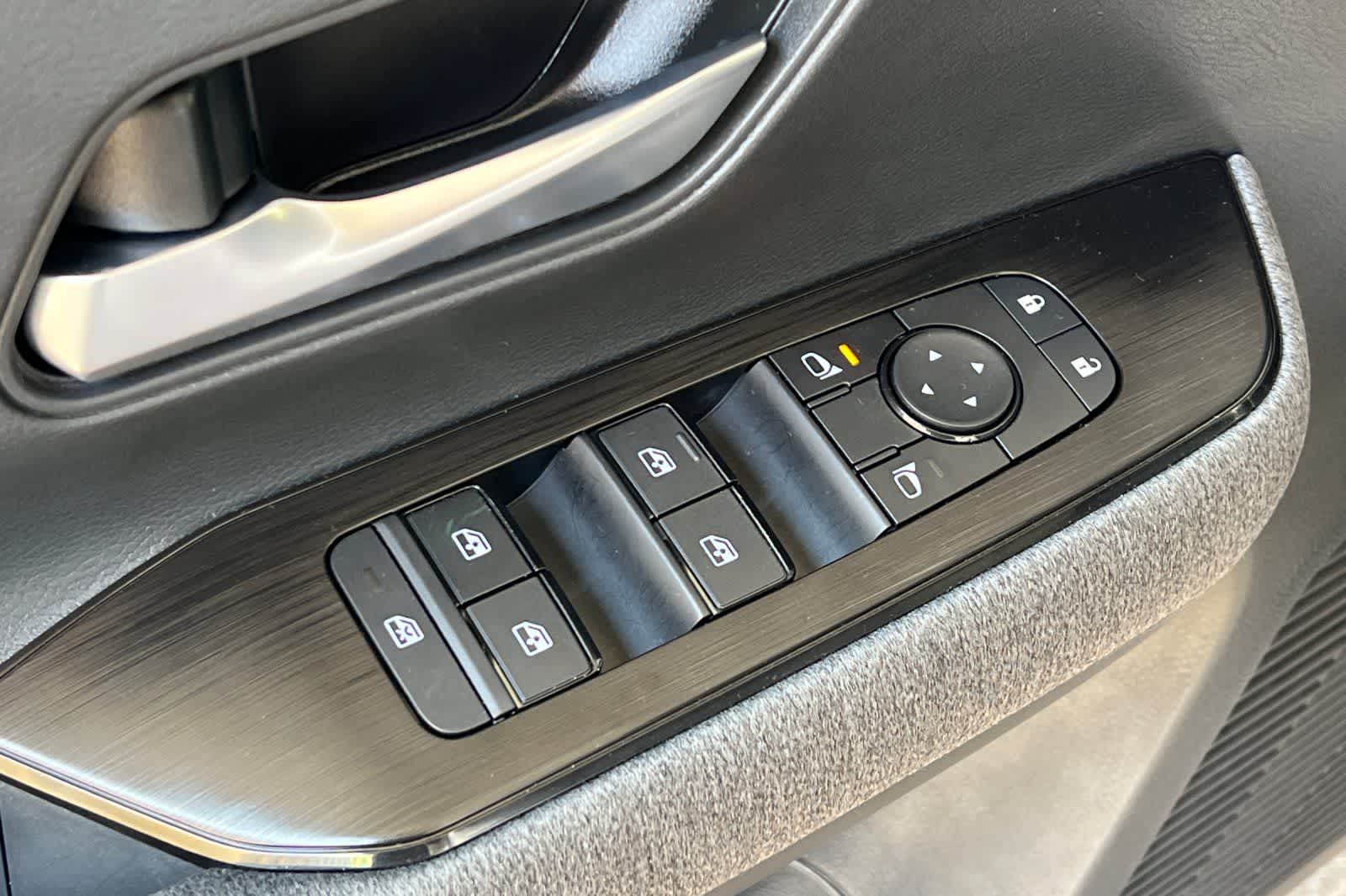 2026 Nissan KICKS SV - Photo 14