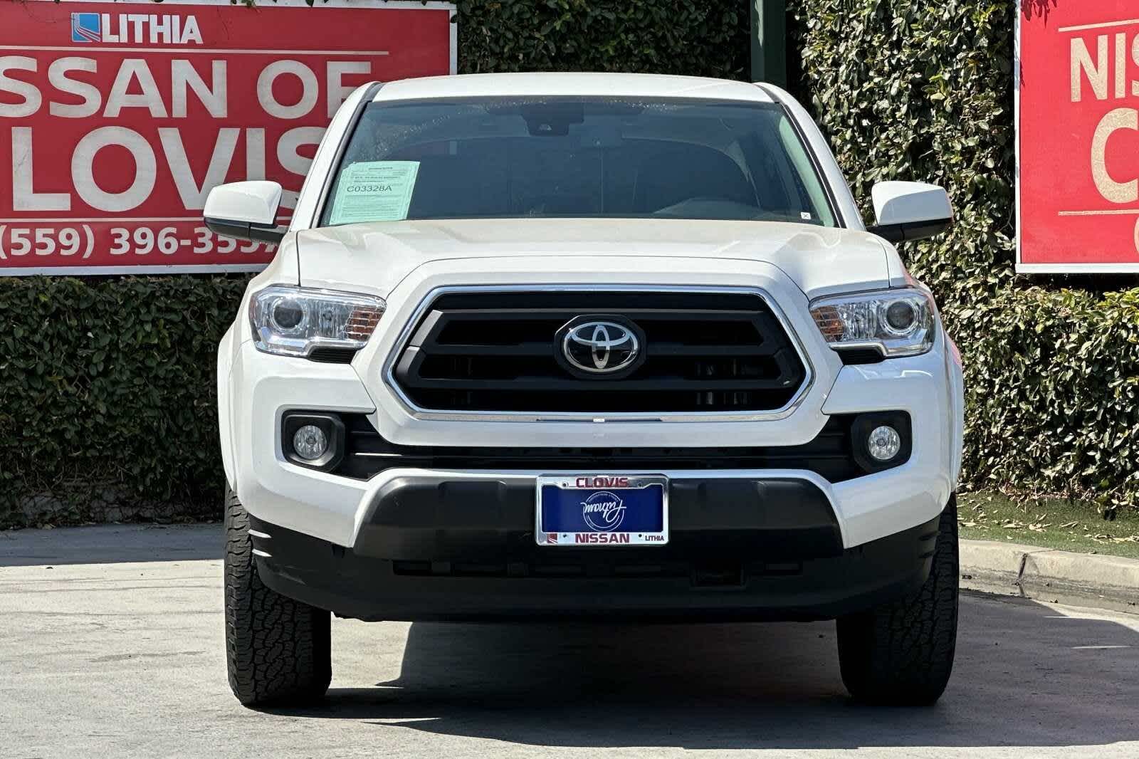 2022 Toyota Tacoma SR5 Double Cab 5 Bed V6 AT 11