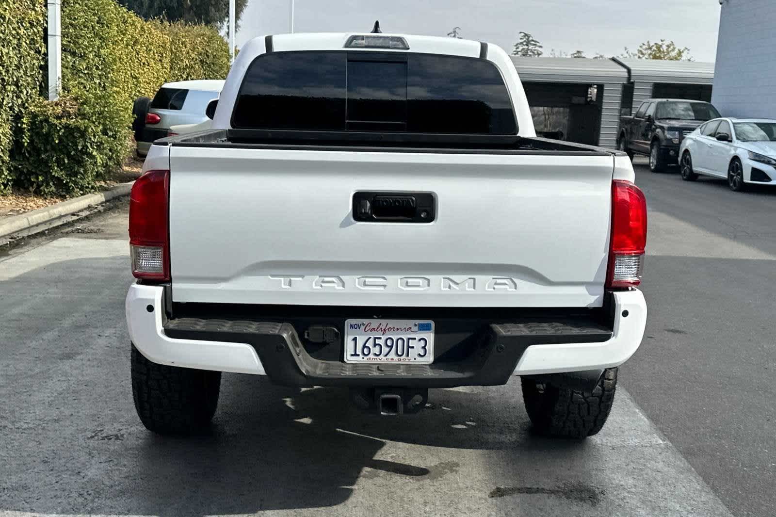 2017 Toyota Tacoma TRD Off Road Double Cab 5 Bed V6 4x2 AT 8