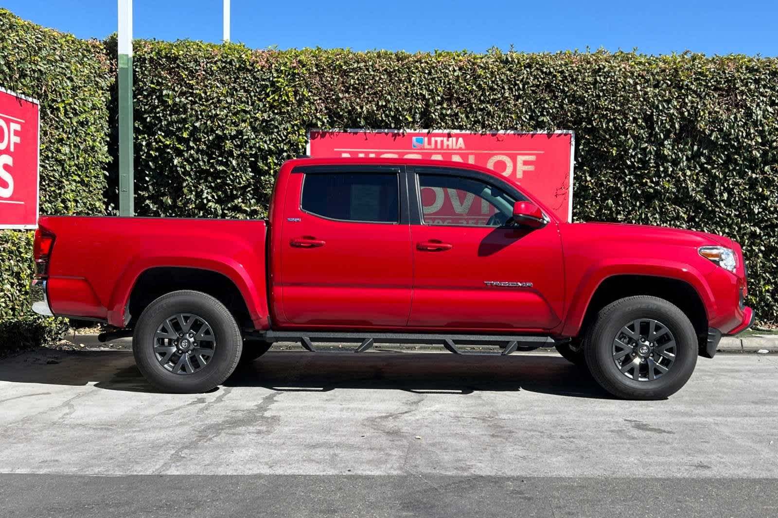 2023 Toyota Tacoma SR5 Double Cab 5 Bed V6 AT 9