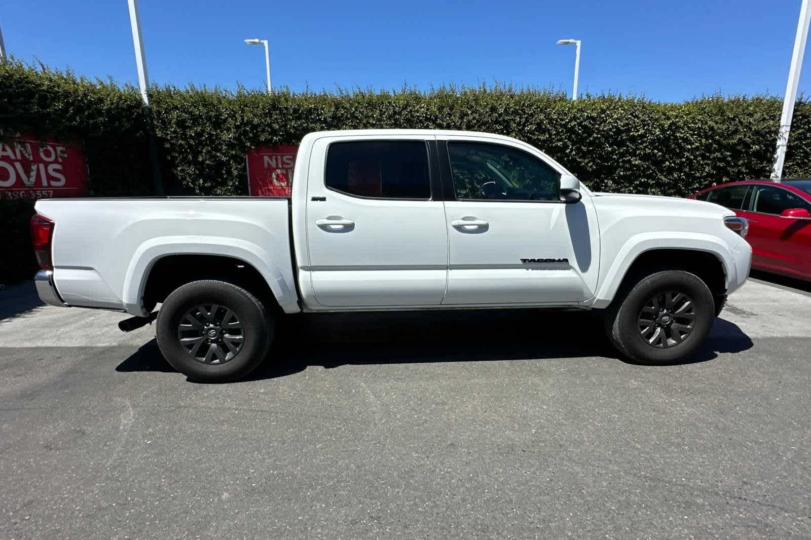 2022 Toyota Tacoma SR5 Double Cab 5 Bed V6 AT 9