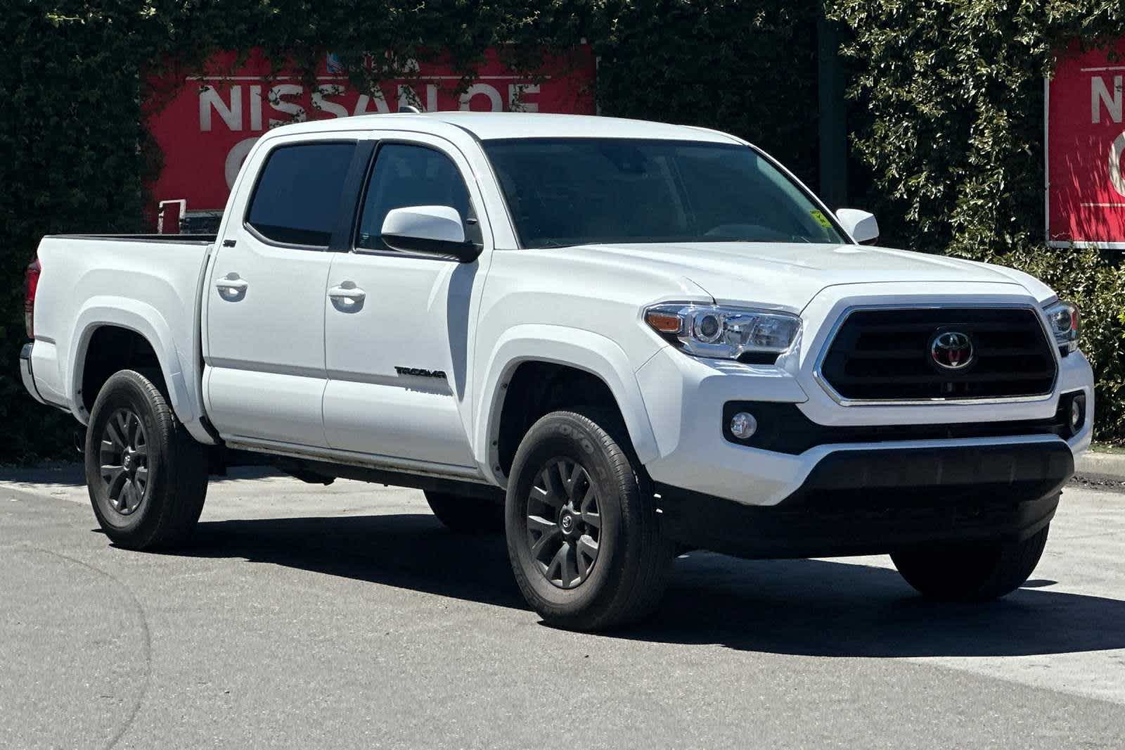 2022 Toyota Tacoma SR5 Double Cab 5 Bed V6 AT 10