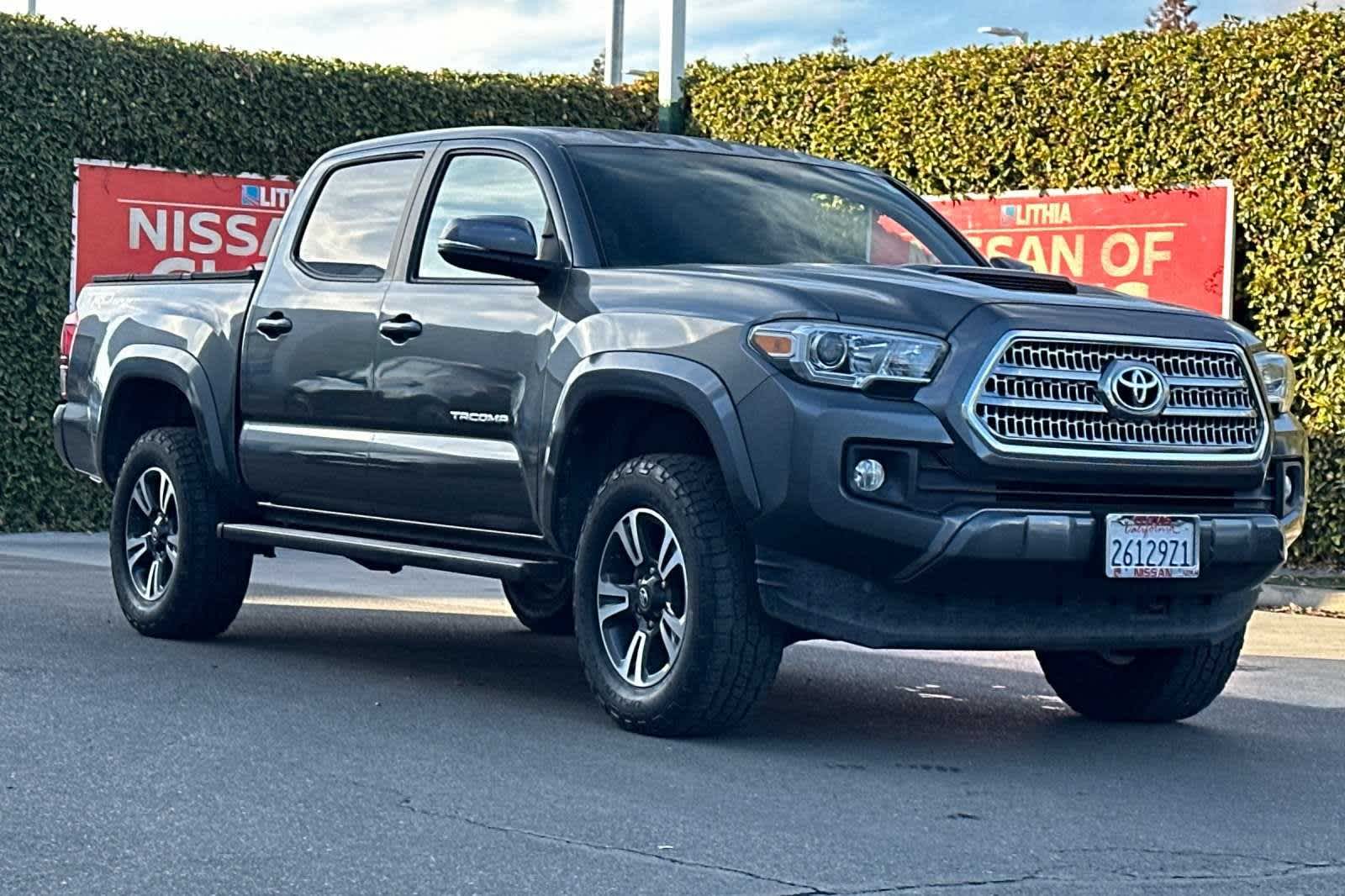 2016 Toyota Tacoma TRD Sport 2WD Double Cab V6 AT 10