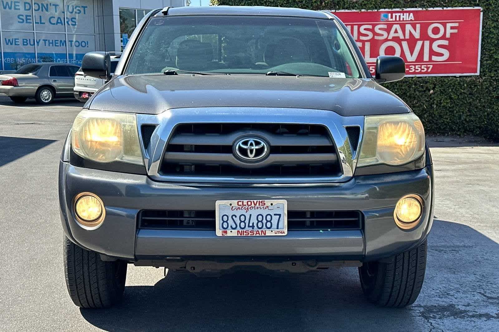 2010 Toyota Tacoma PreRunner 2WD Double V6 AT 11