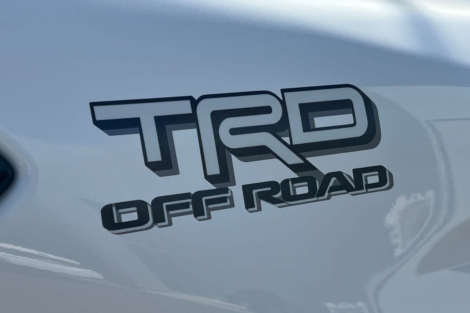 2025 Toyota Tacoma TRD Off Road - Photo 14