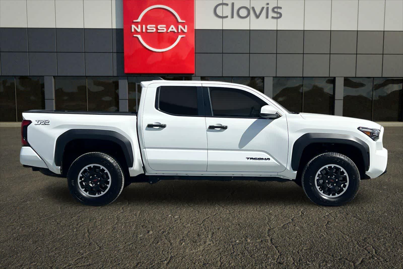 2025 Toyota Tacoma TRD Off Road - Photo 9