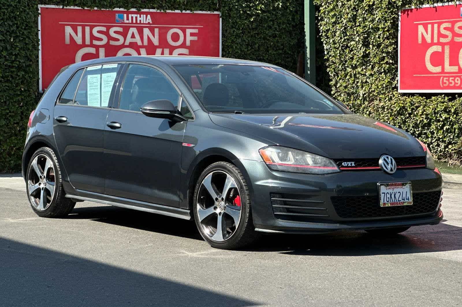 2015 Volkswagen Golf GTI Autobahn 10