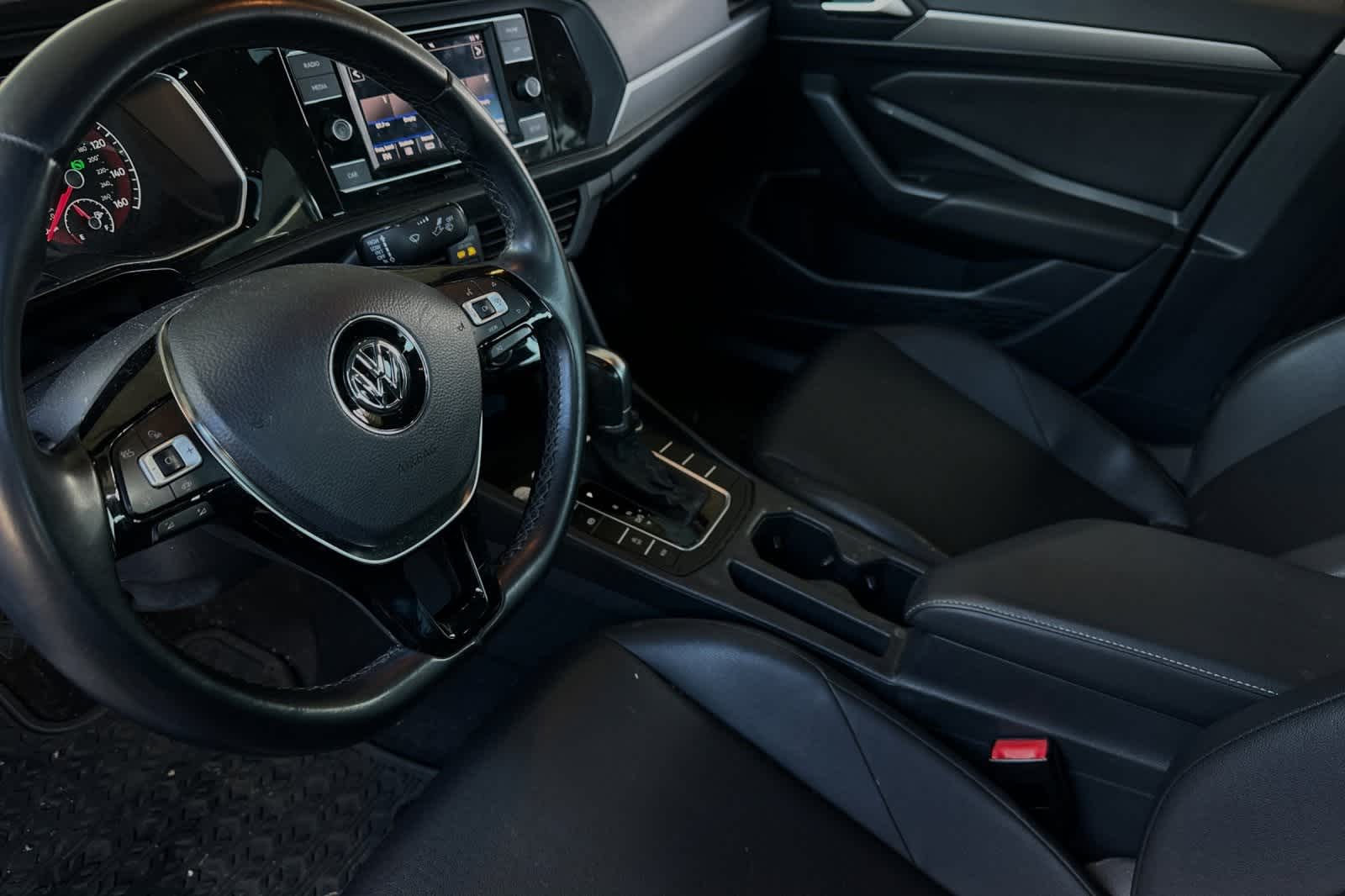 2019 Volkswagen Jetta SE 14