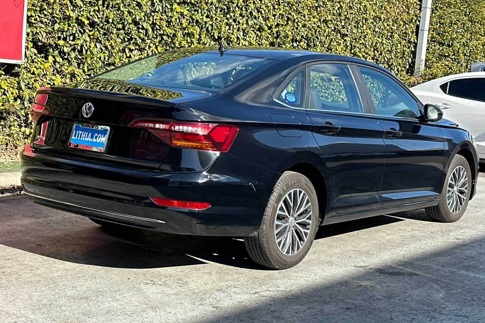 2019 Volkswagen Jetta SE 3