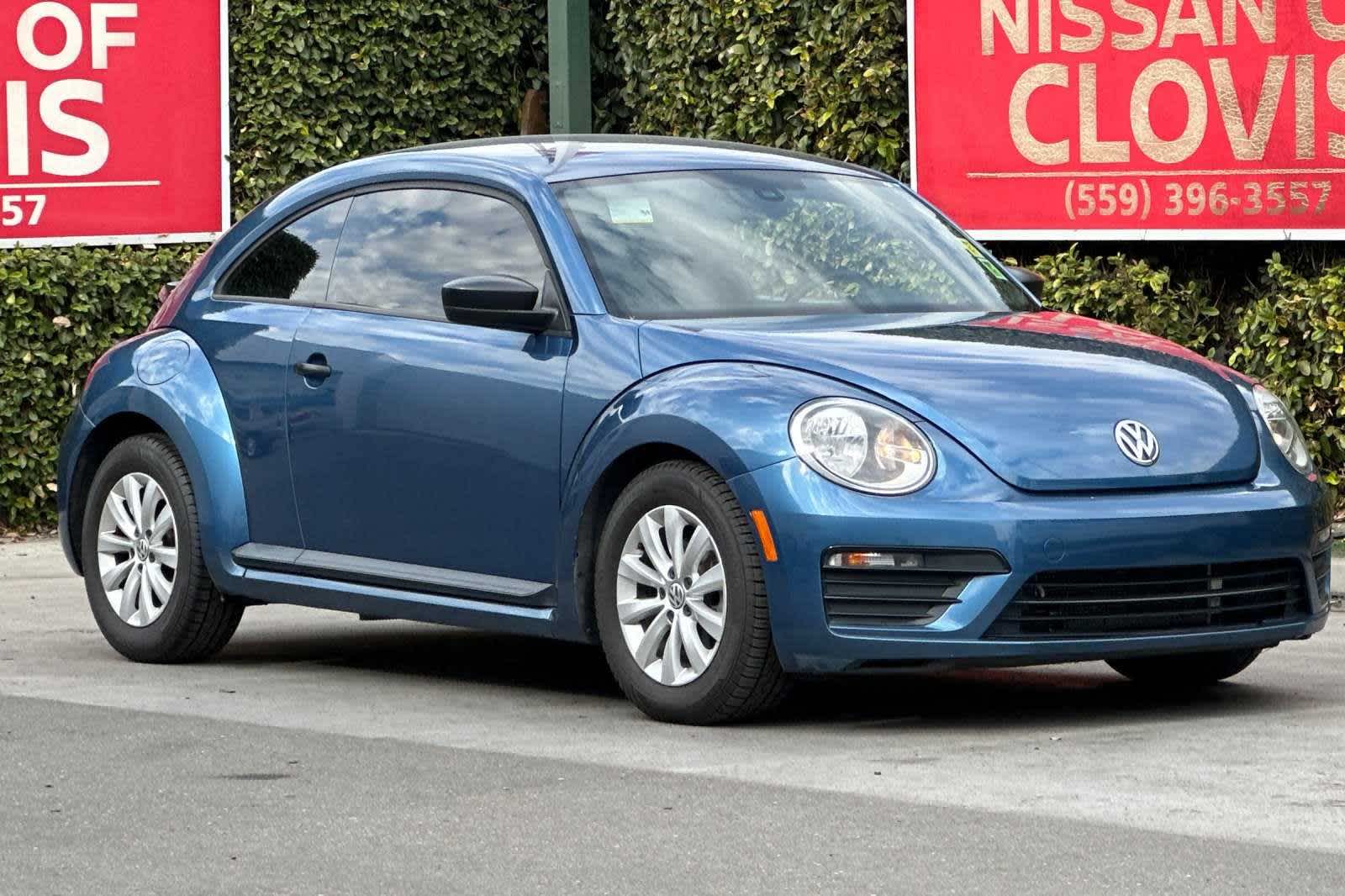 2017 Volkswagen Beetle 1.8T S 10