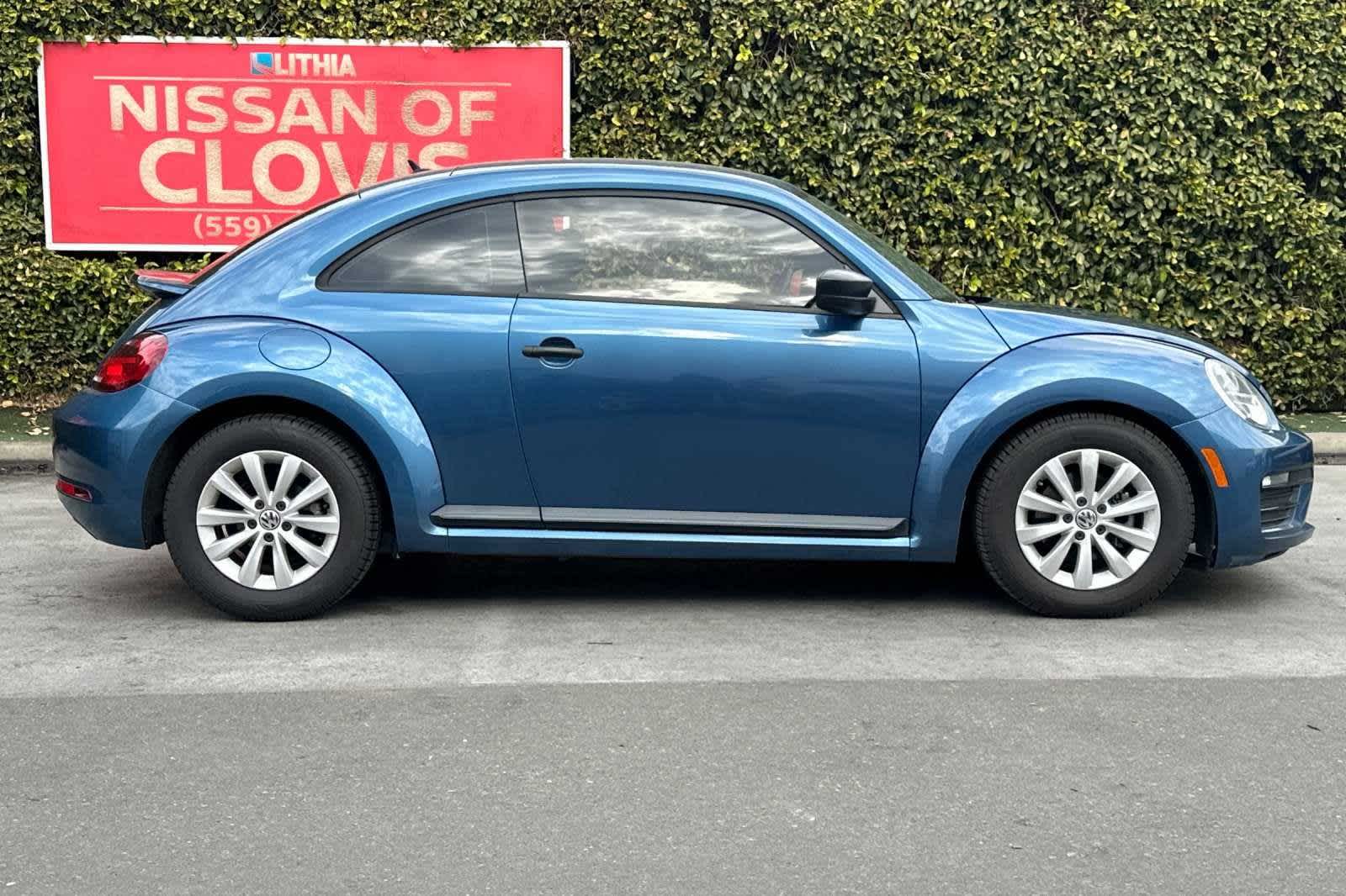 2017 Volkswagen Beetle 1.8T S 9