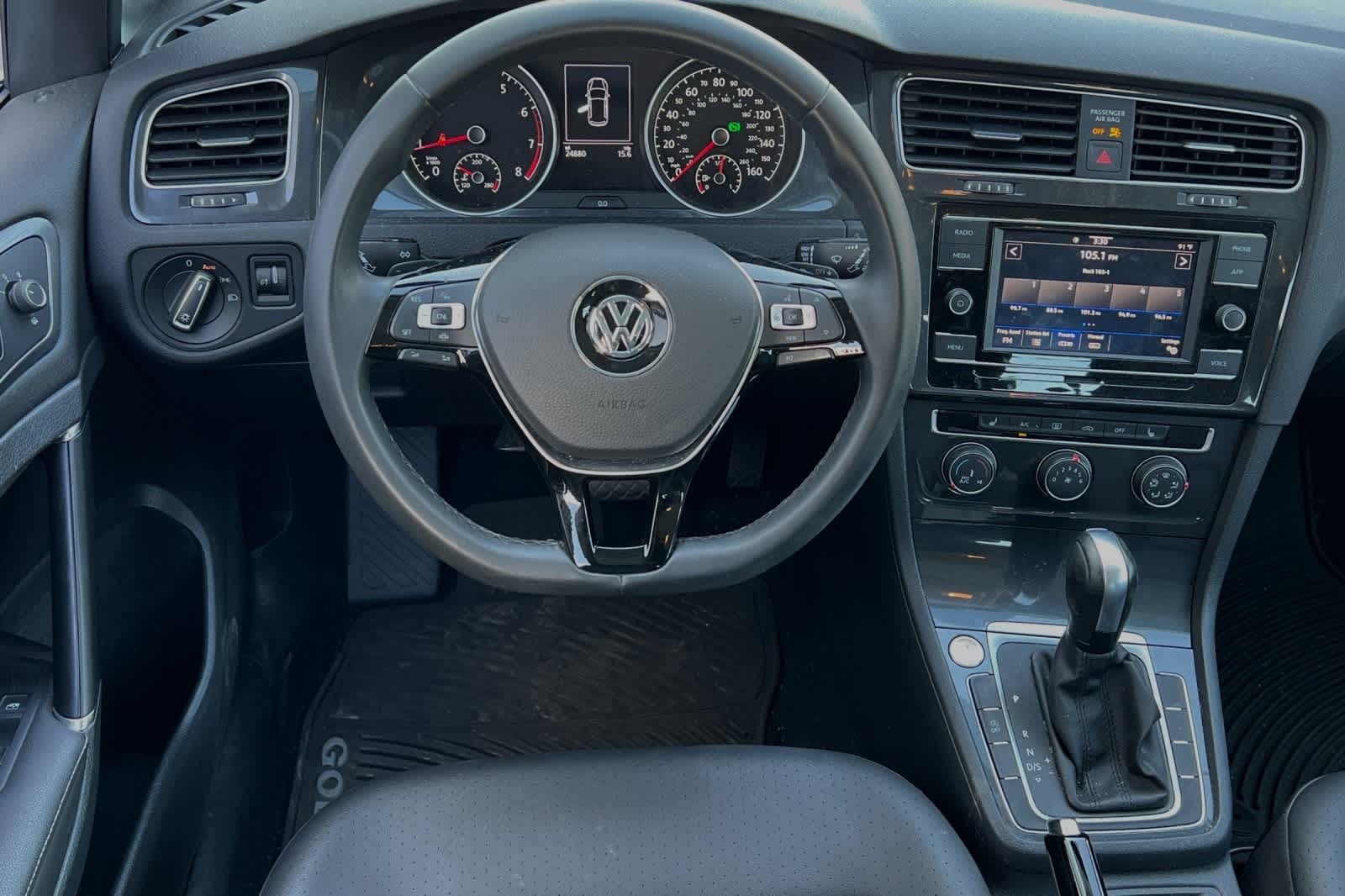 2021 Volkswagen Golf TSI 17