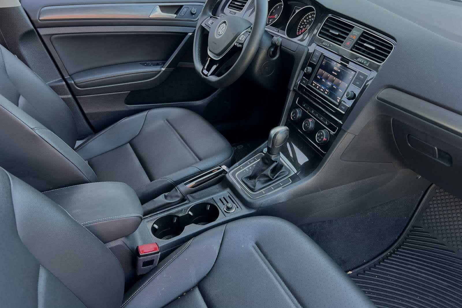 2021 Volkswagen Golf TSI 19