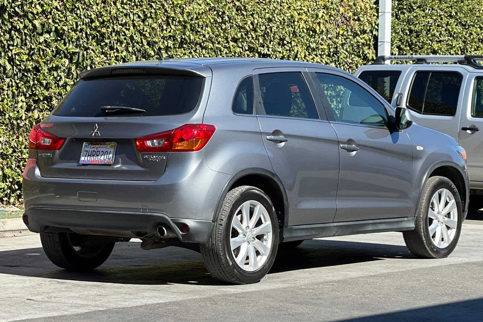 2015 Mitsubishi Outlander Sport SE 3