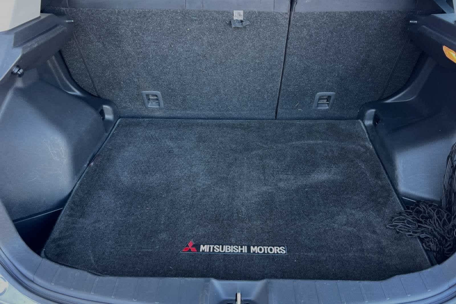 2015 Mitsubishi Outlander Sport SE 18