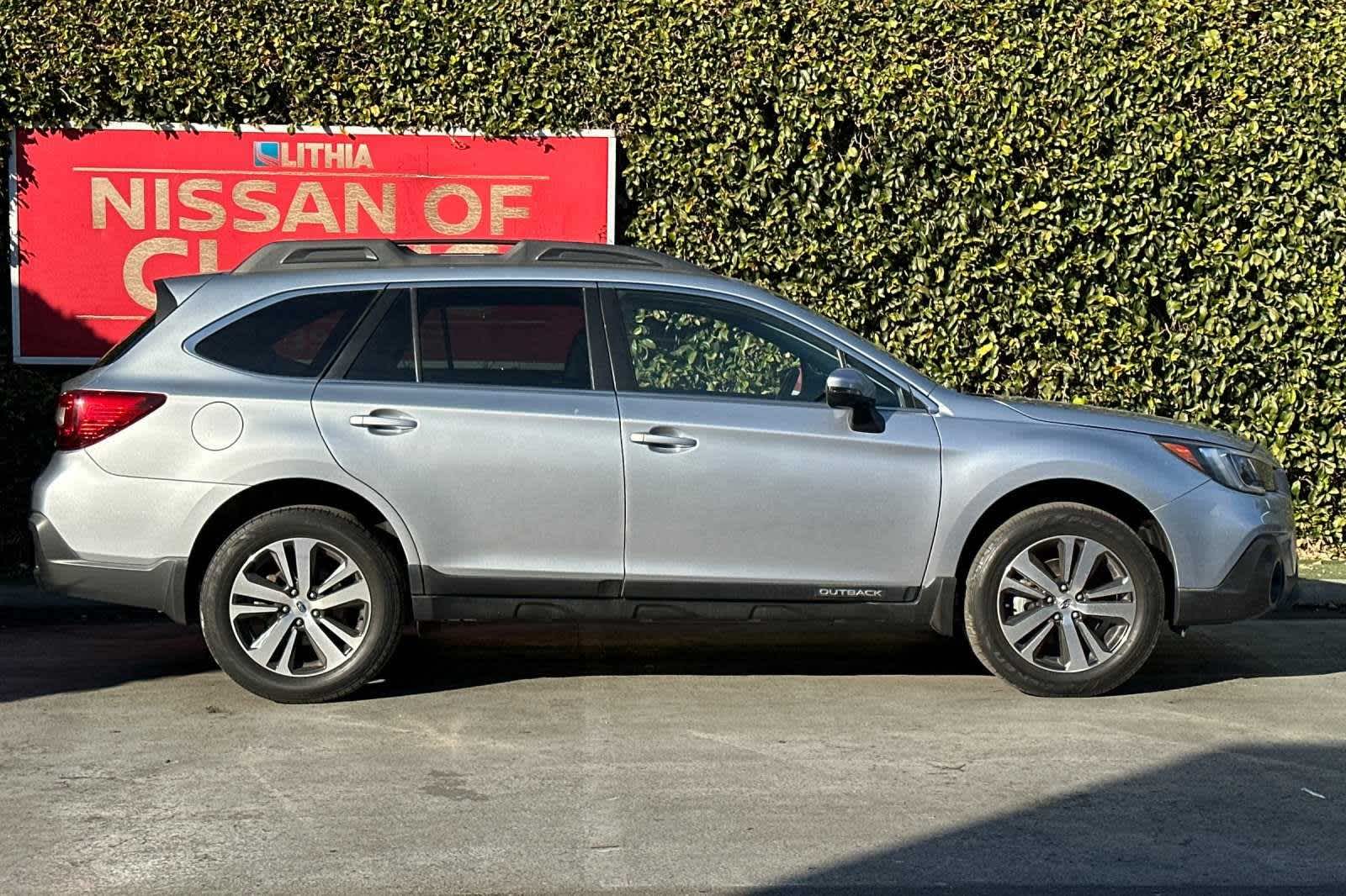 2018 Subaru Outback Limited 9