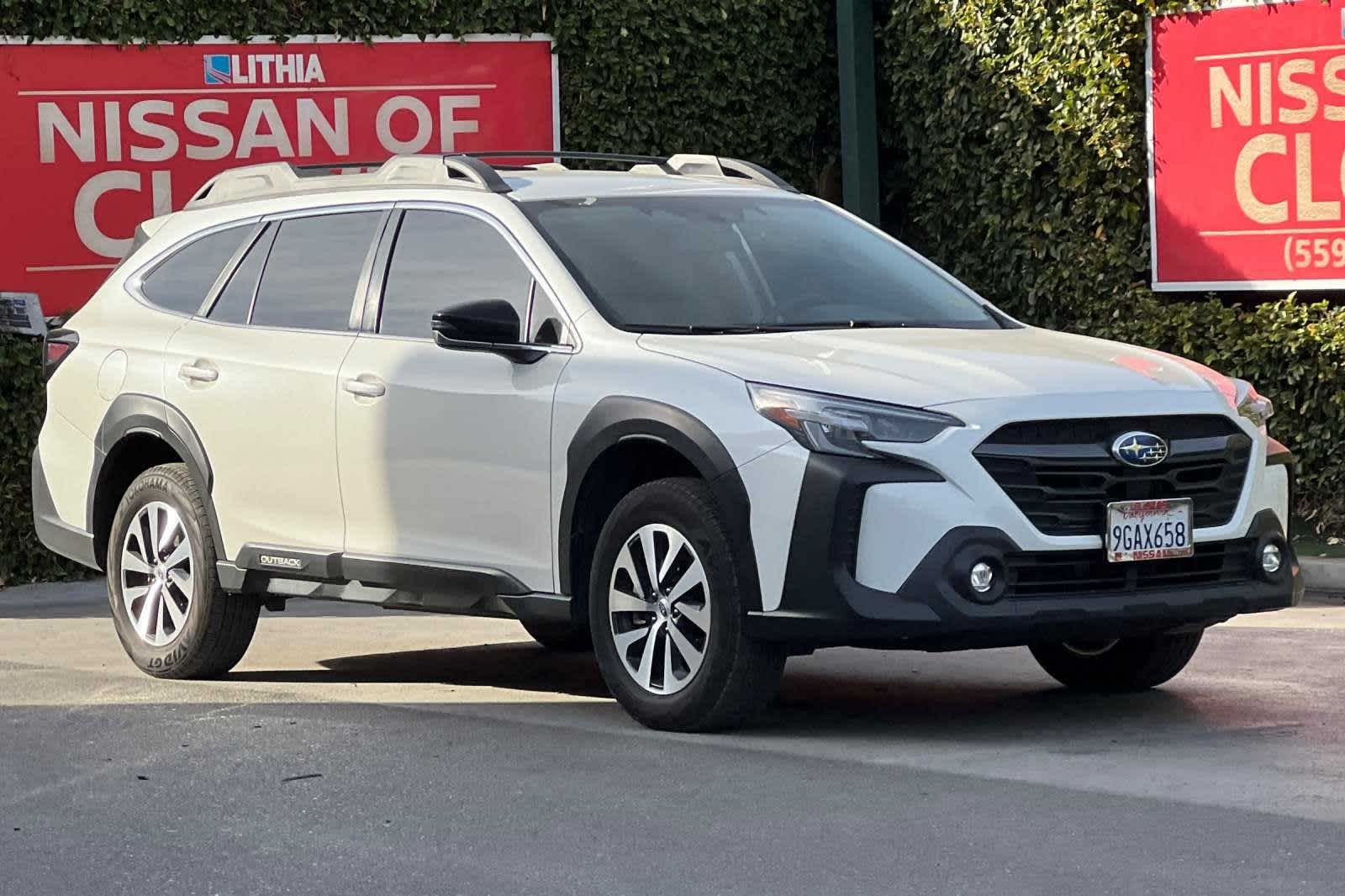 2023 Subaru Outback Premium 10