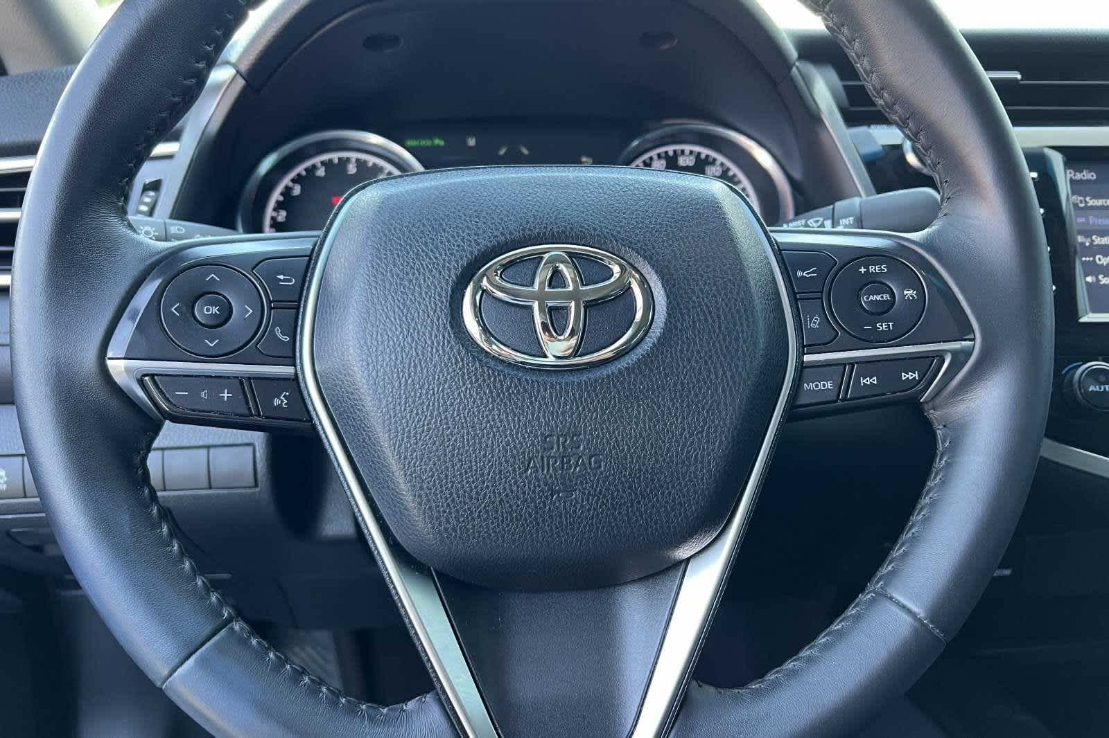 2018 Toyota Camry XLE 25