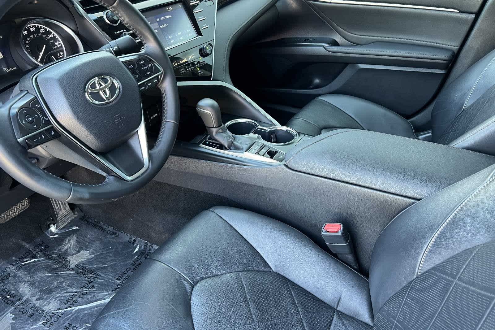 2018 Toyota Camry XLE 14