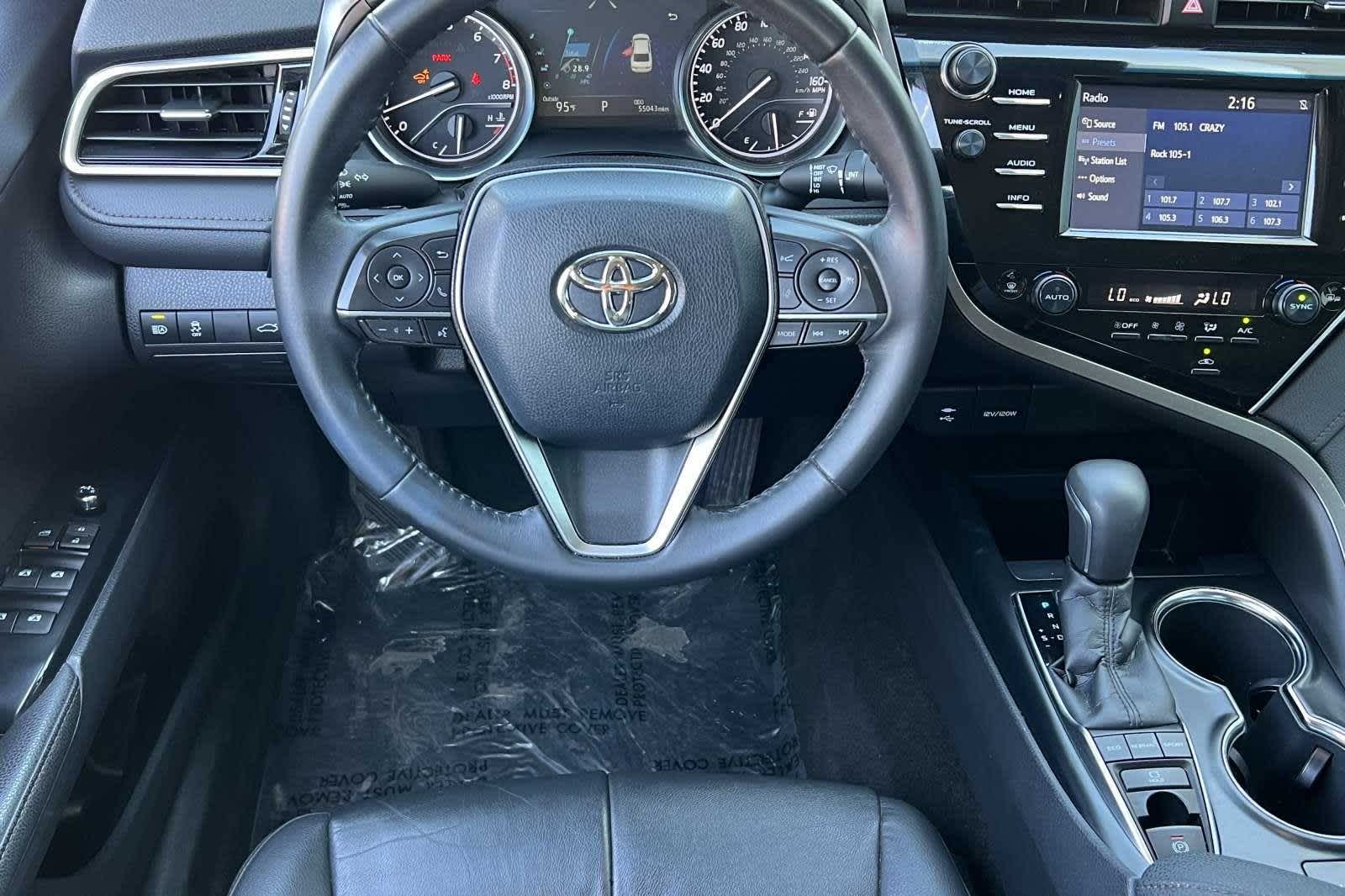 2018 Toyota Camry XLE 17