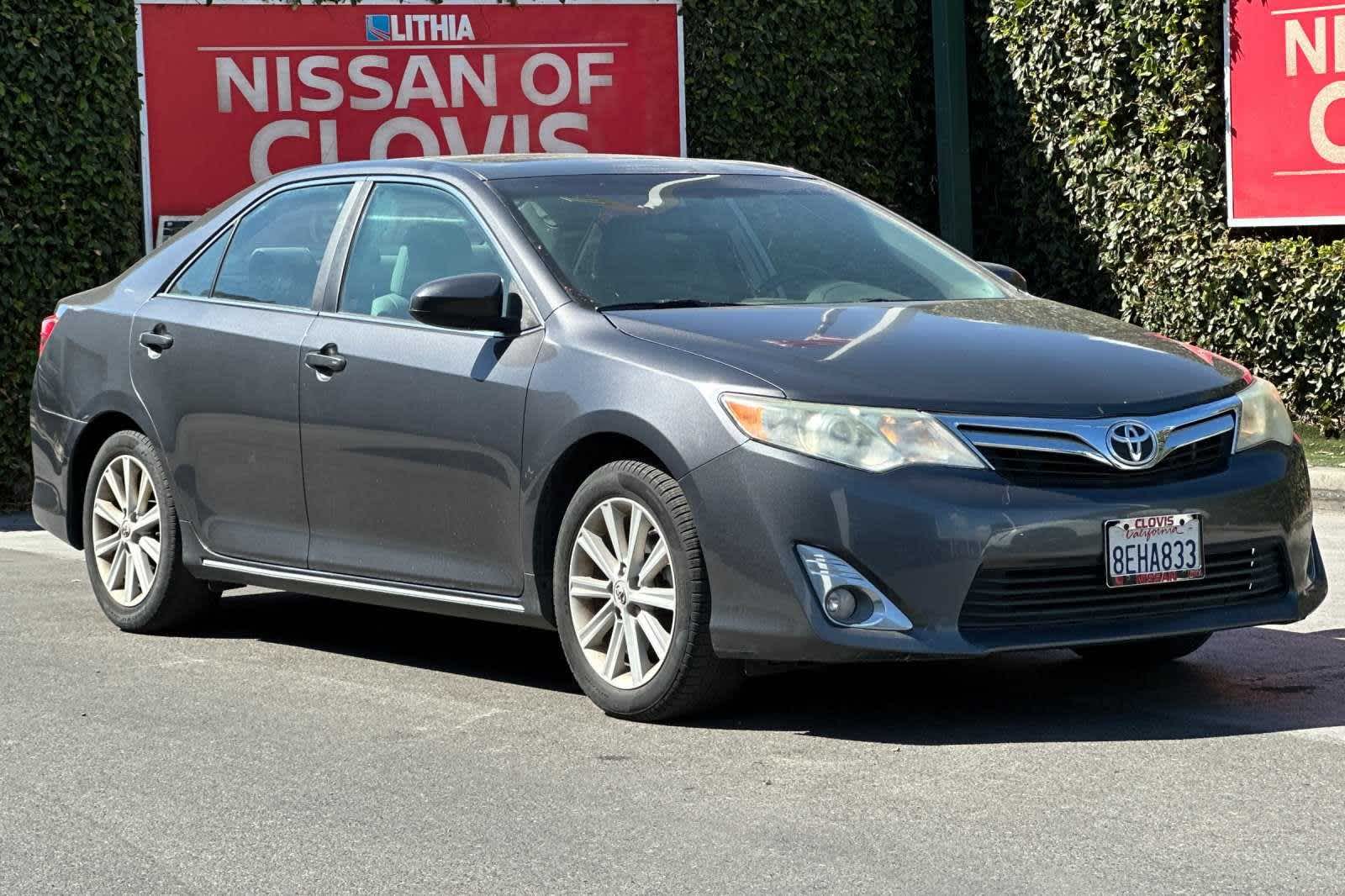 2013 Toyota Camry XLE 10