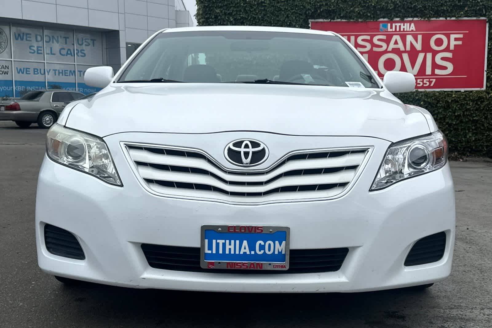 2011 Toyota Camry LE 11