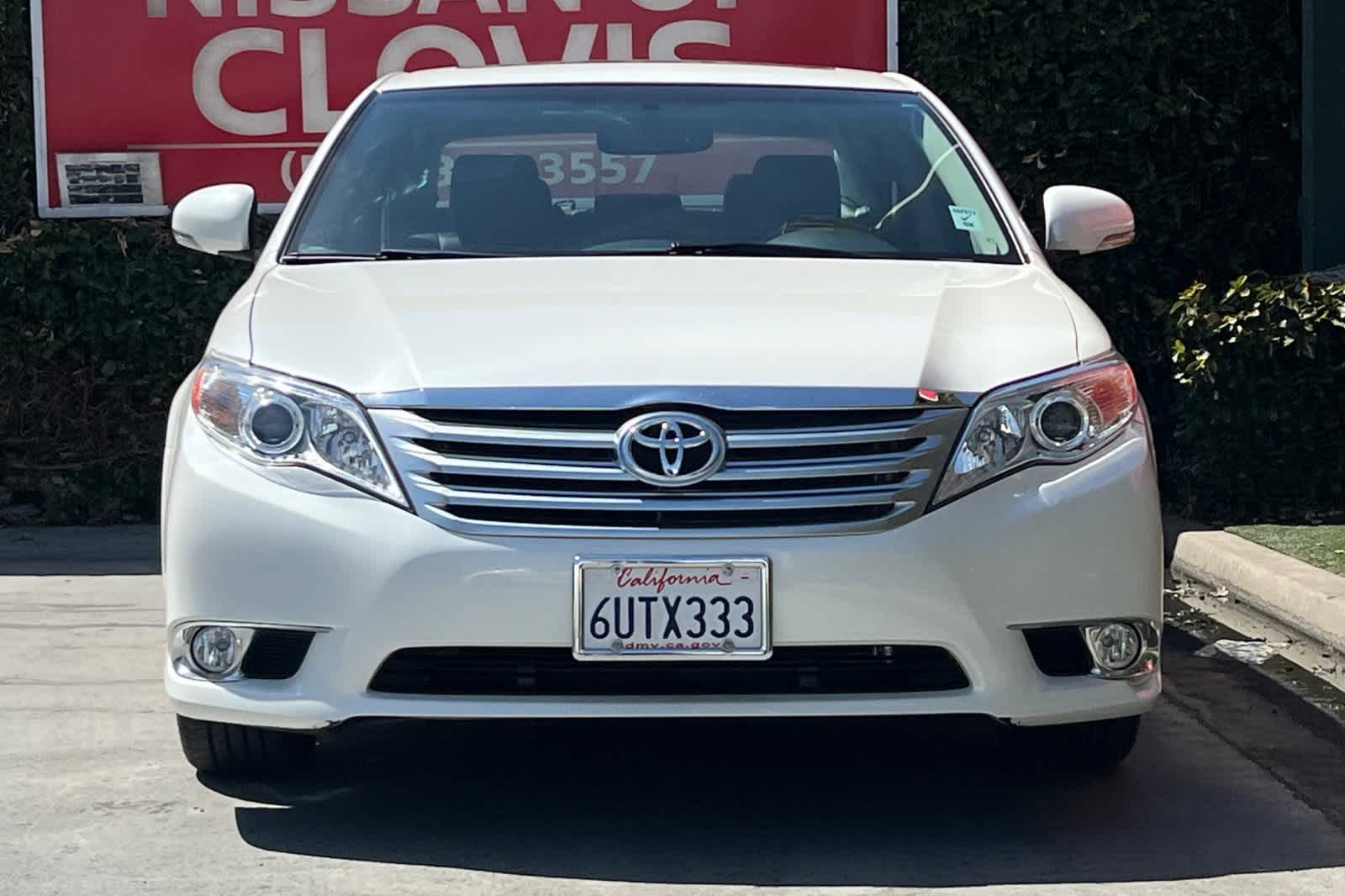 2011 Toyota Avalon BASE 11