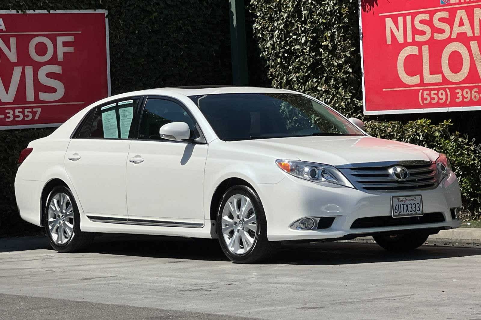 2011 Toyota Avalon BASE 10