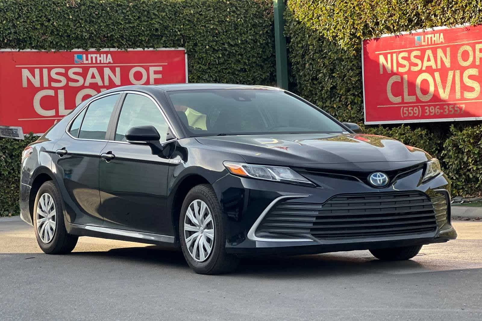 2021 Toyota Camry Hybrid LE 10