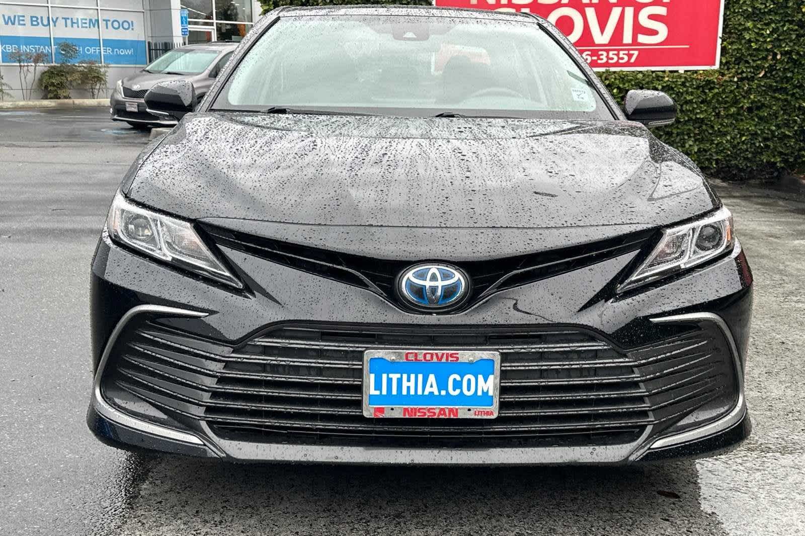 2021 Toyota Camry Hybrid LE 11