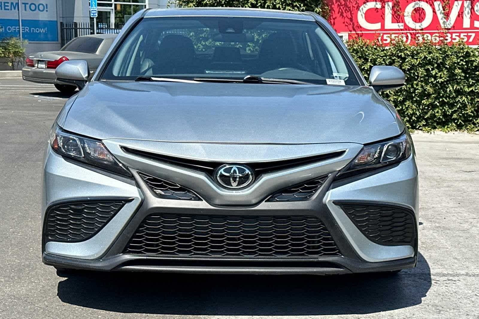 2021 Toyota Camry SE 11