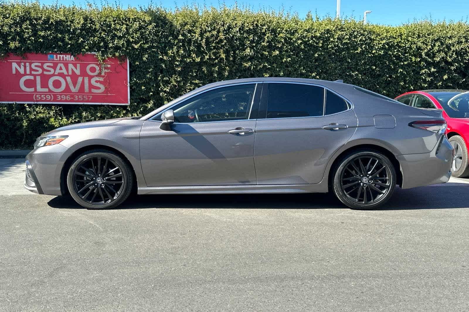 2022 Toyota Camry Hybrid XSE 6