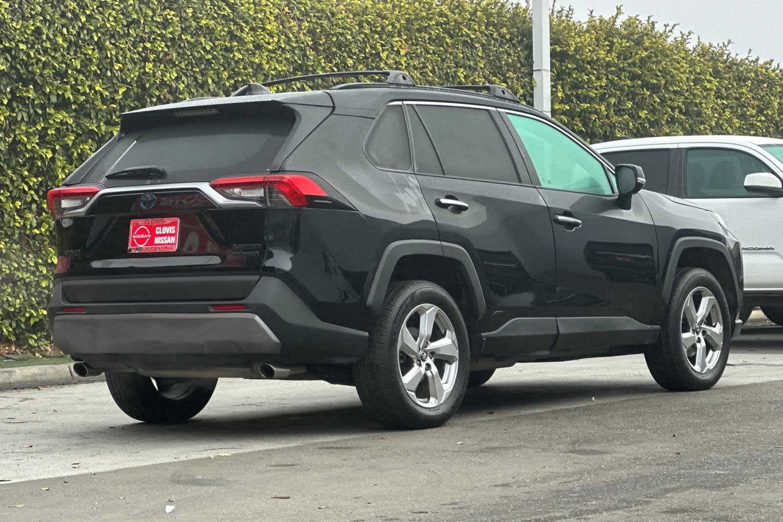 2021 Toyota RAV4 Hybrid Limited 3