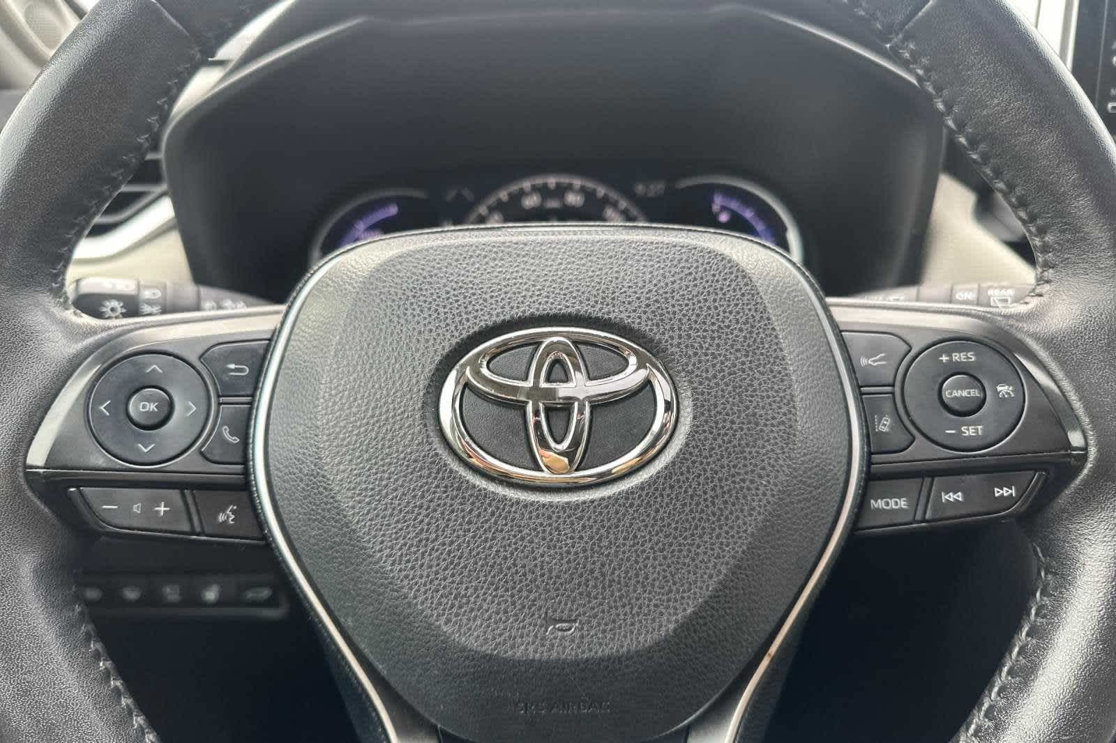 2021 Toyota RAV4 Hybrid Limited 27