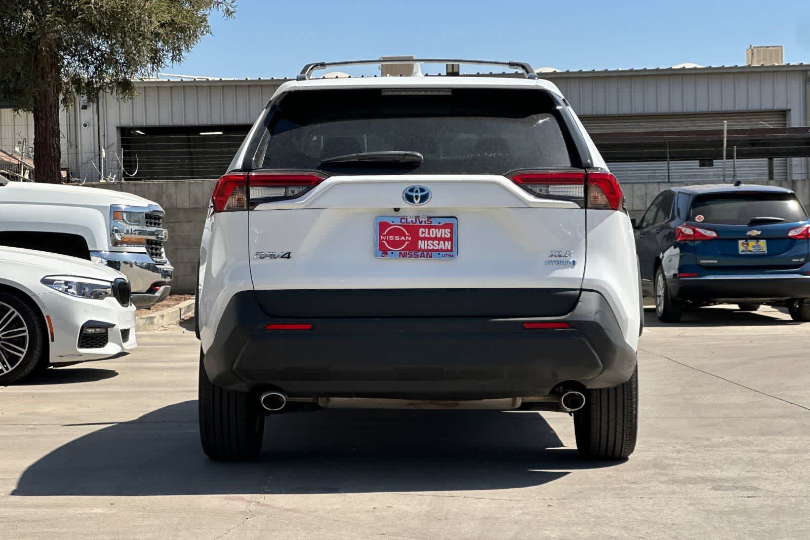 2024 Toyota RAV4 XLE - Photo 8