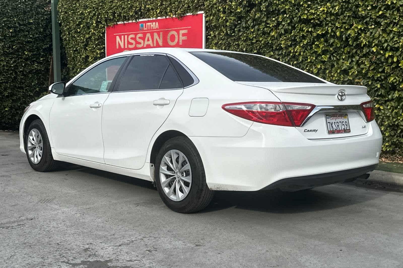 2015 Toyota Camry LE 7