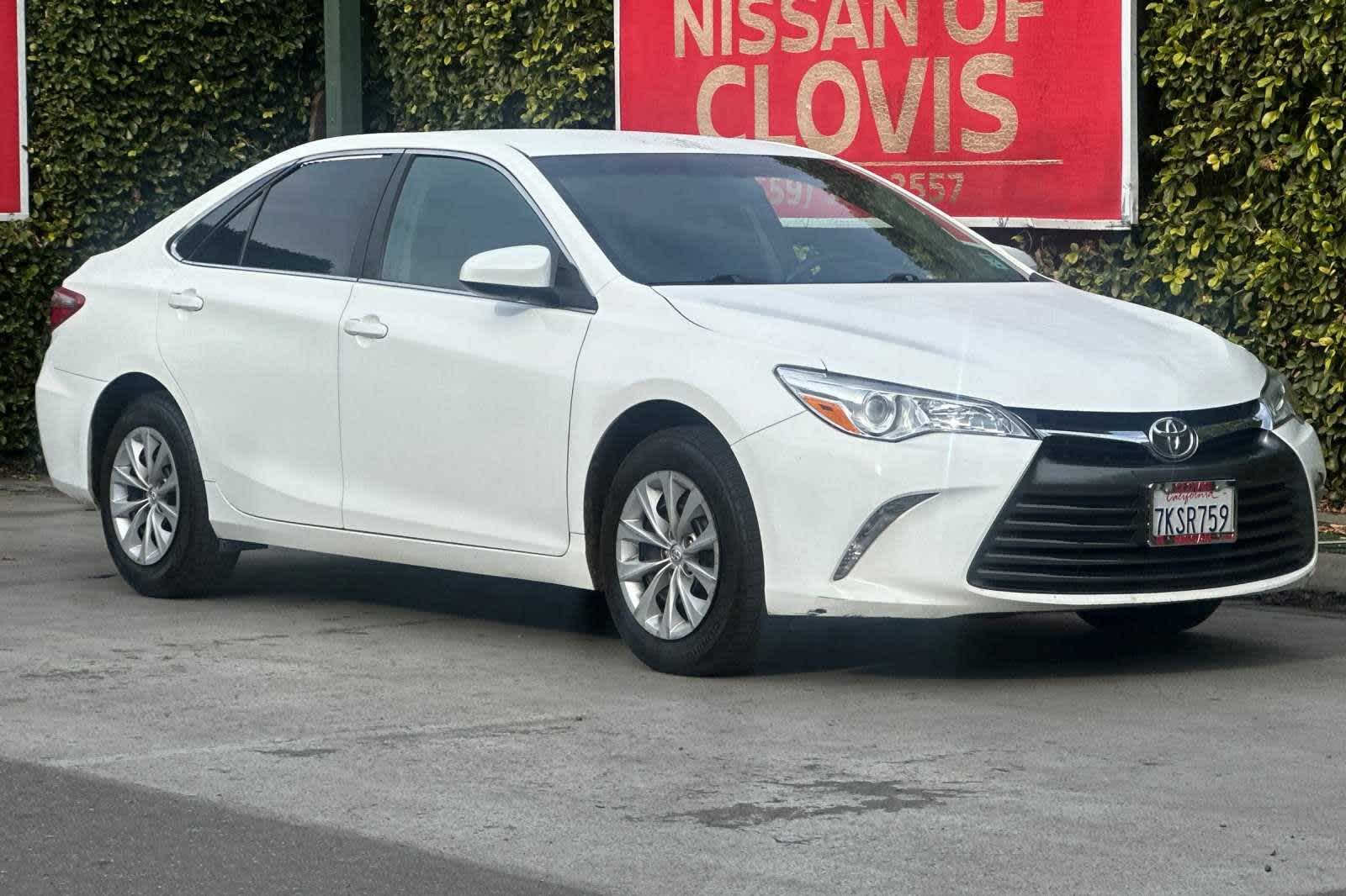 2015 Toyota Camry LE 10