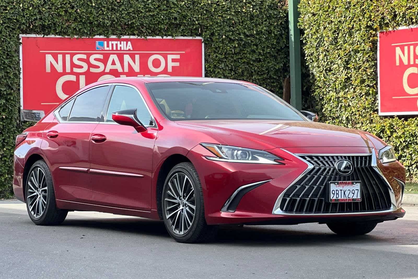 2022 Lexus ES  10