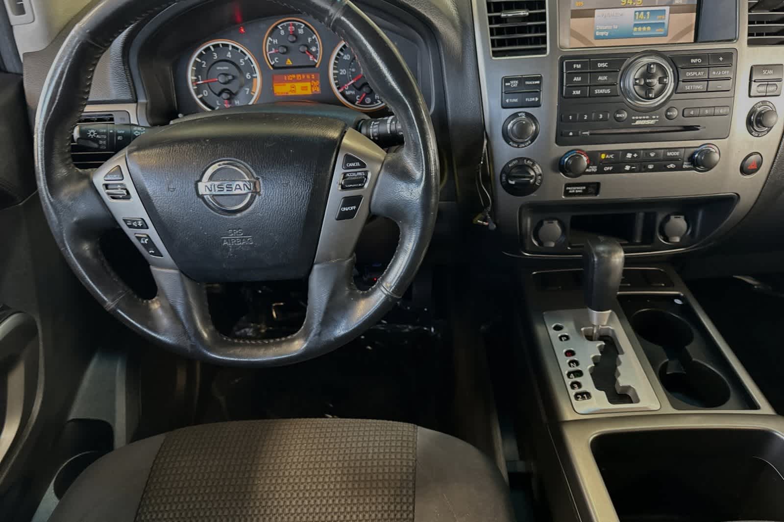 2015 Nissan Armada SV 17