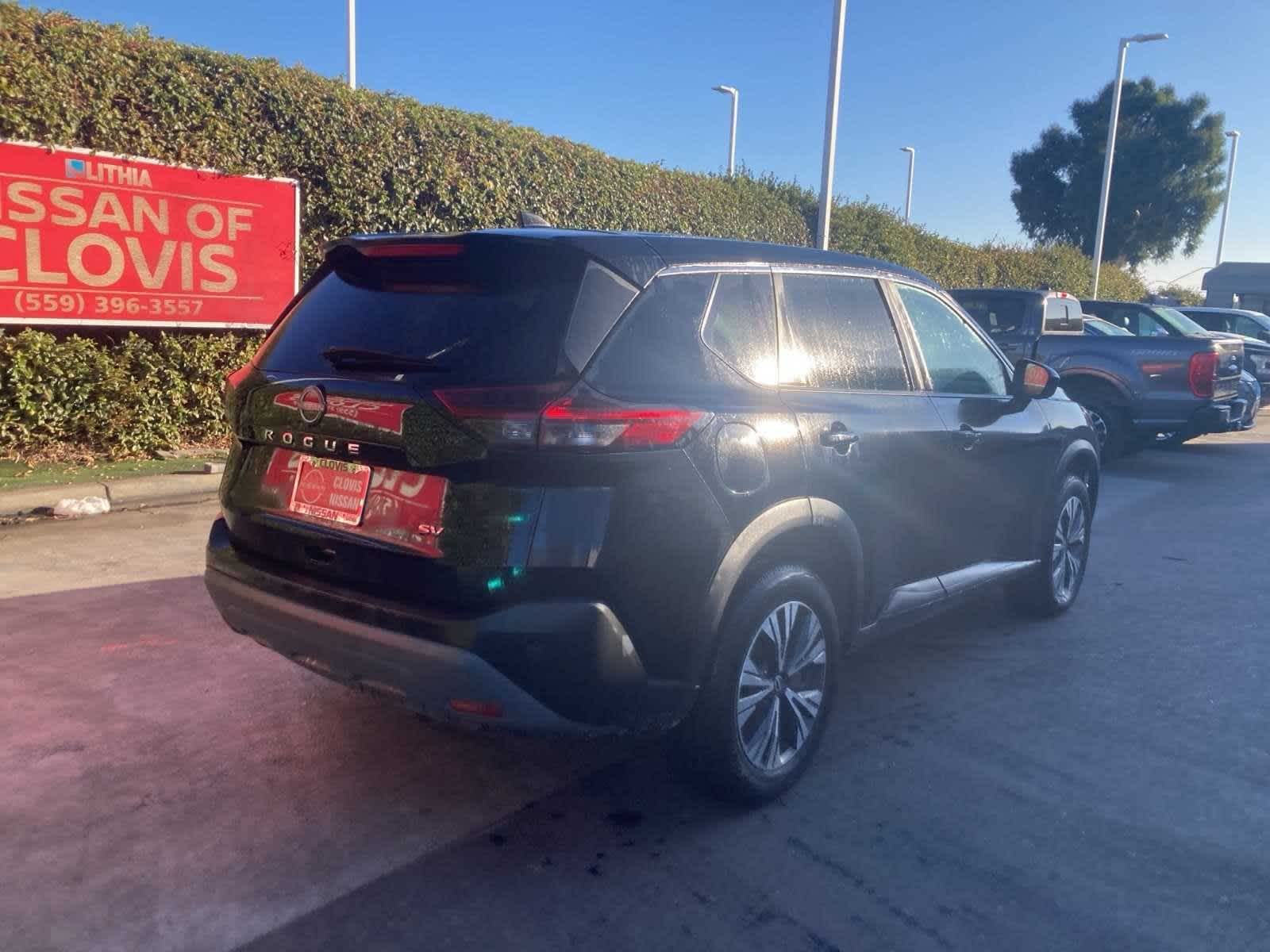 2023 Nissan Rogue SV 12