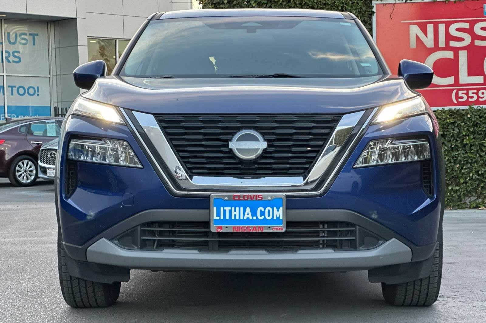 2023 Nissan Rogue SV 11