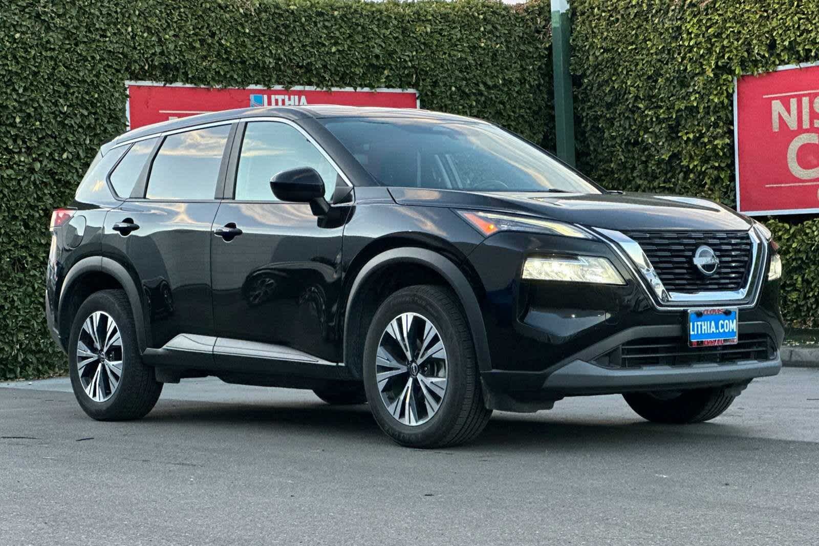 2023 Nissan Rogue SV 10