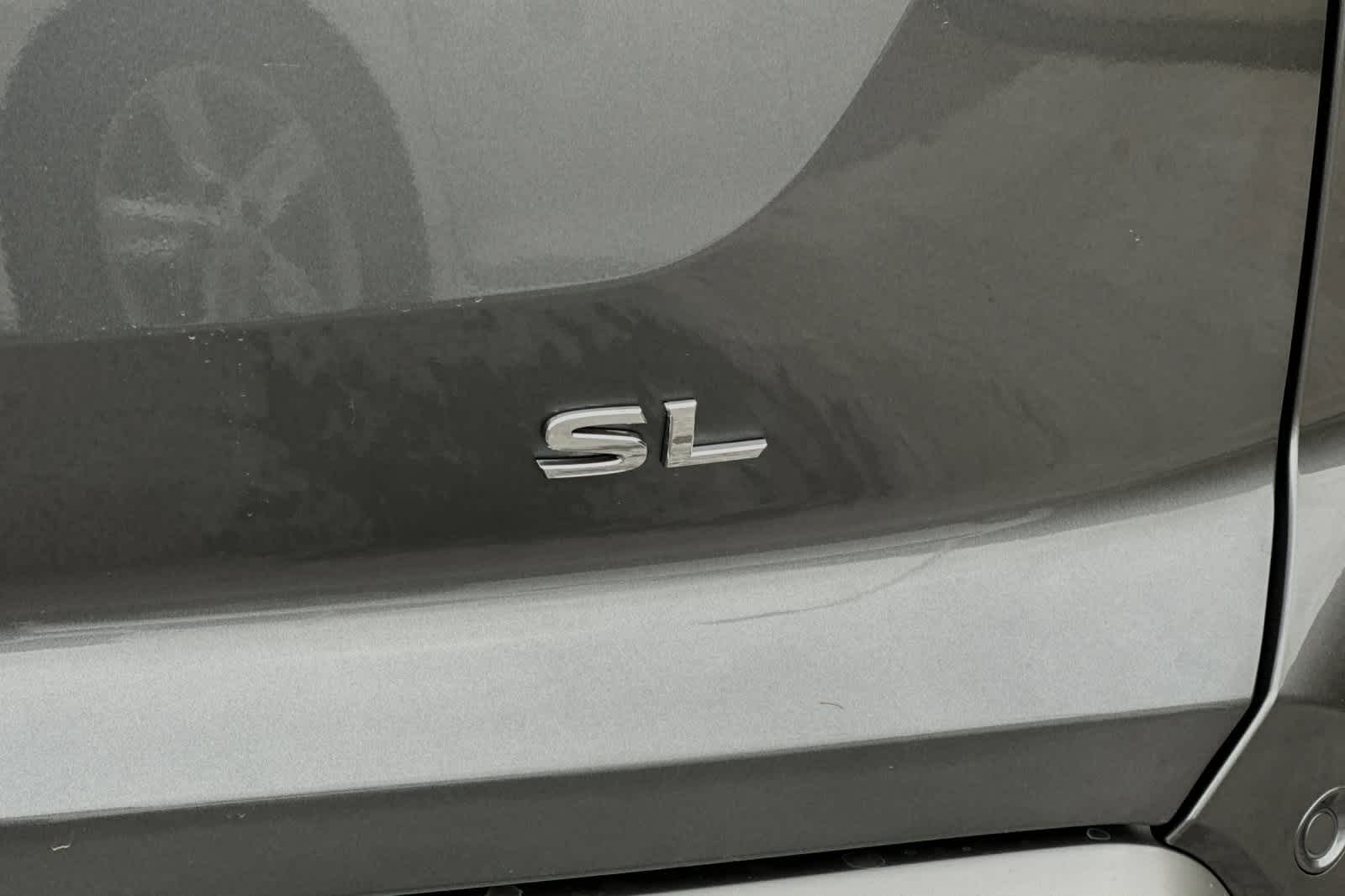 2024 Nissan Pathfinder SL 13