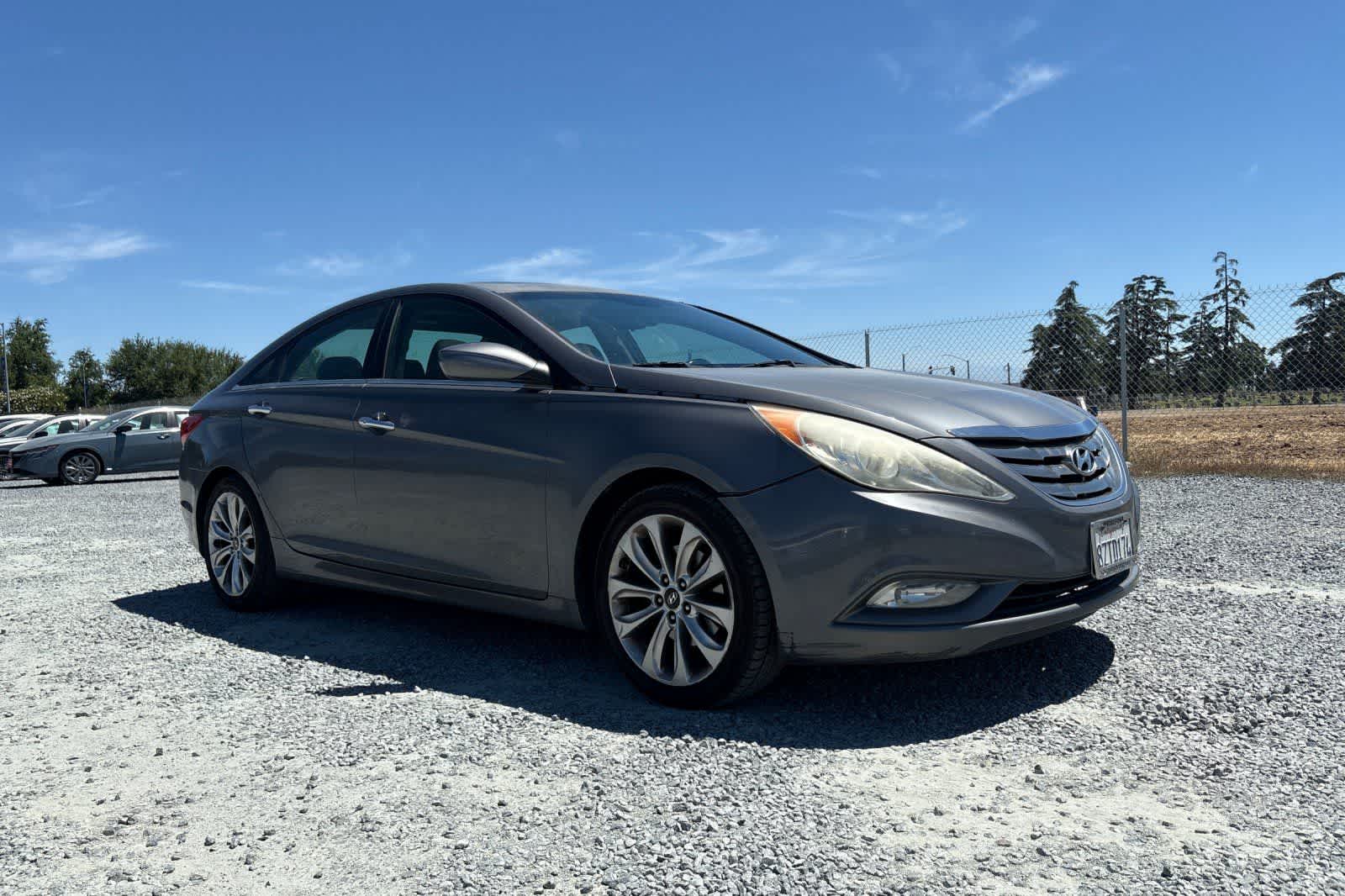Used 2013 Hyundai Sonata SE with VIN 5NPEC4AC7DH687421 for sale in Clovis, CA