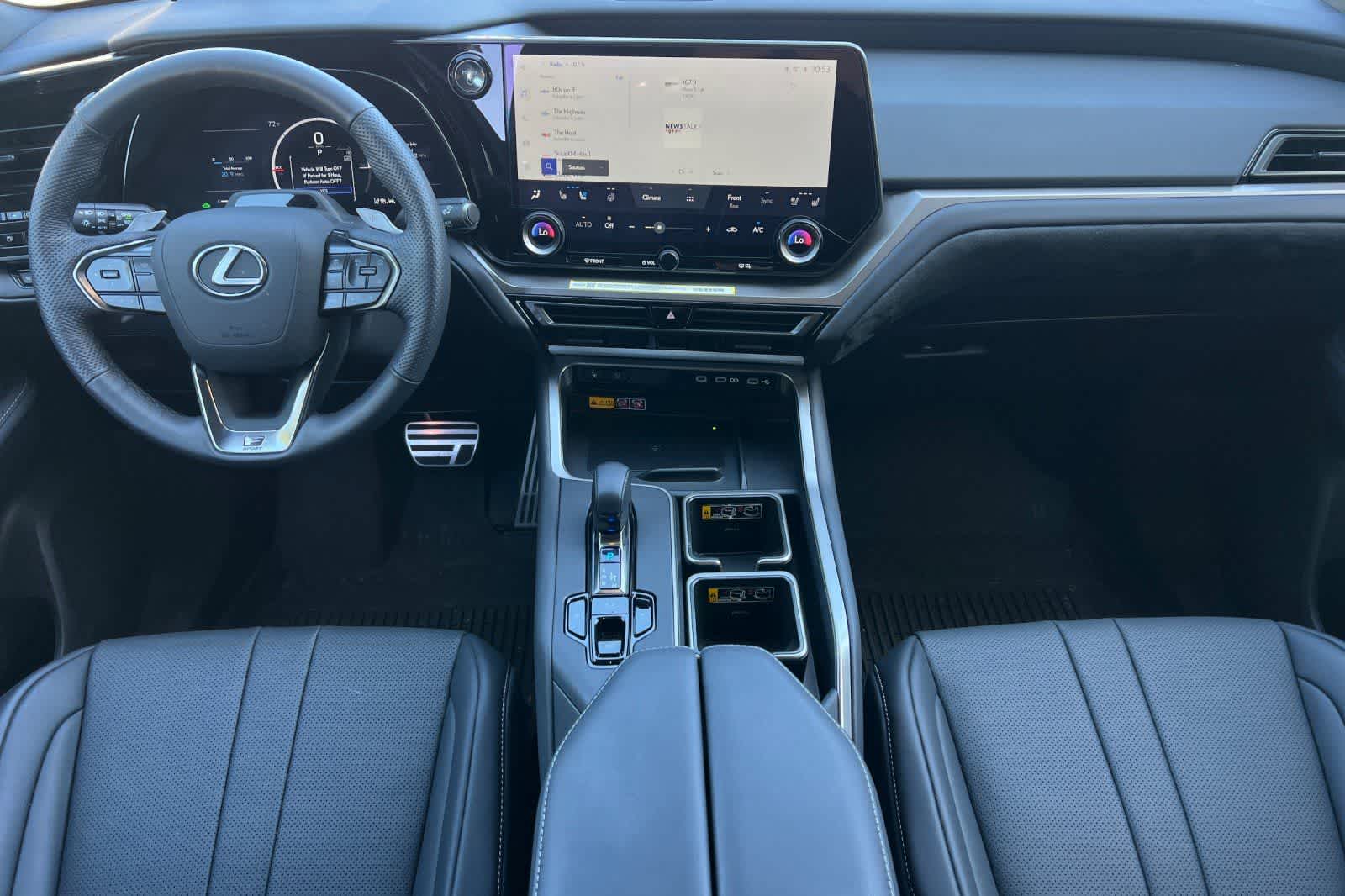 View vehicle photo 4