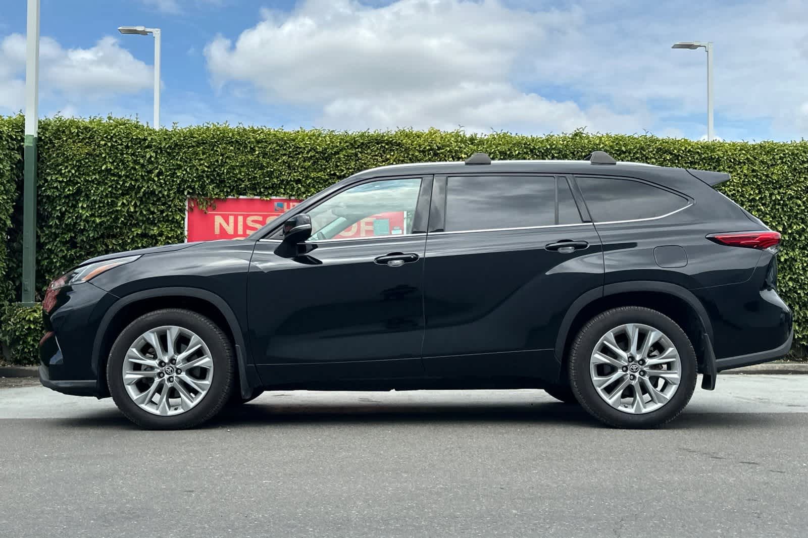 Used 2020 Toyota Highlander Limited