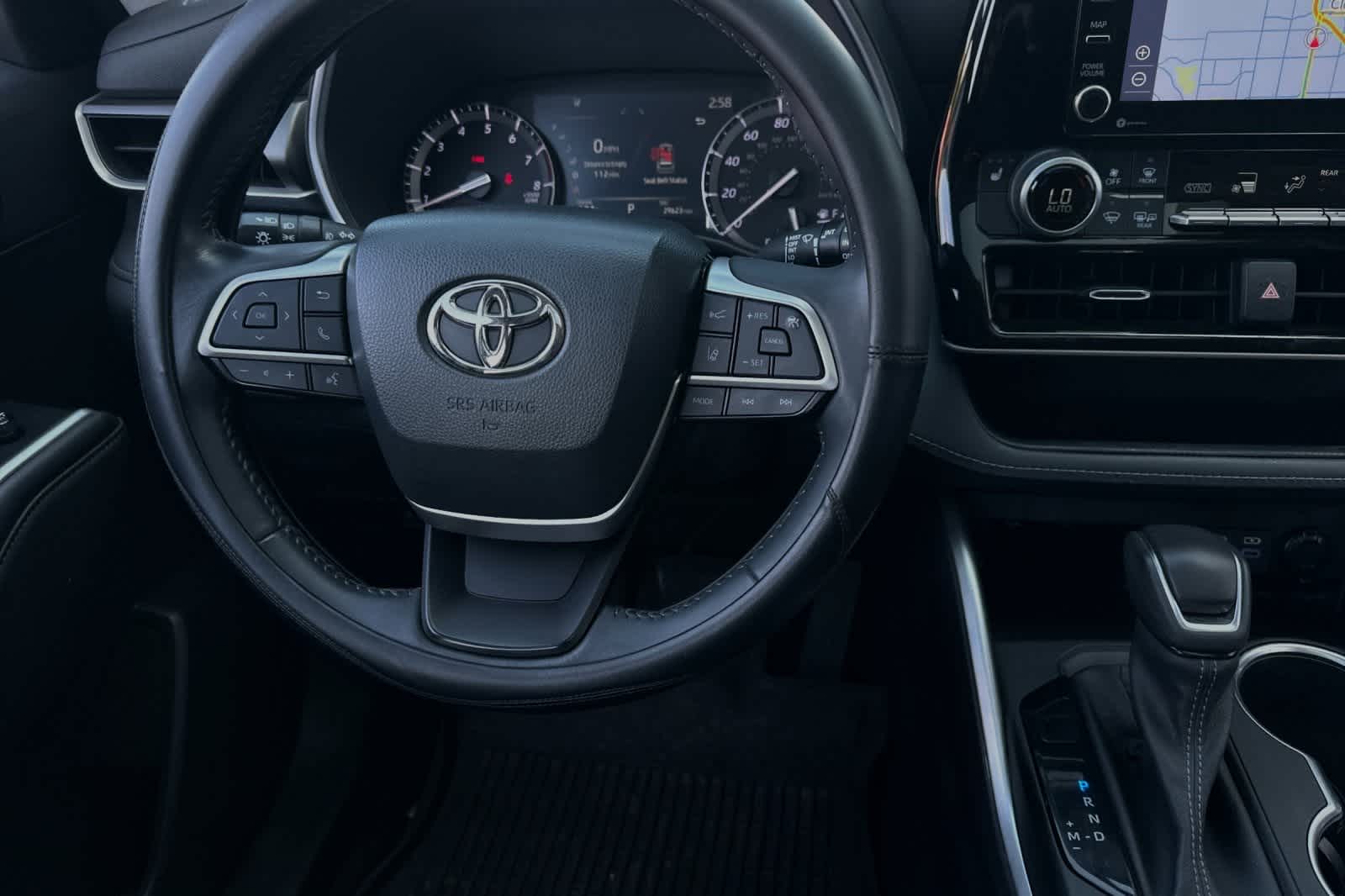 2022 Toyota Highlander XLE 17