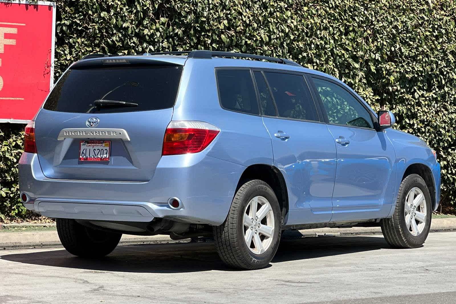 2010 Toyota Highlander SE 3