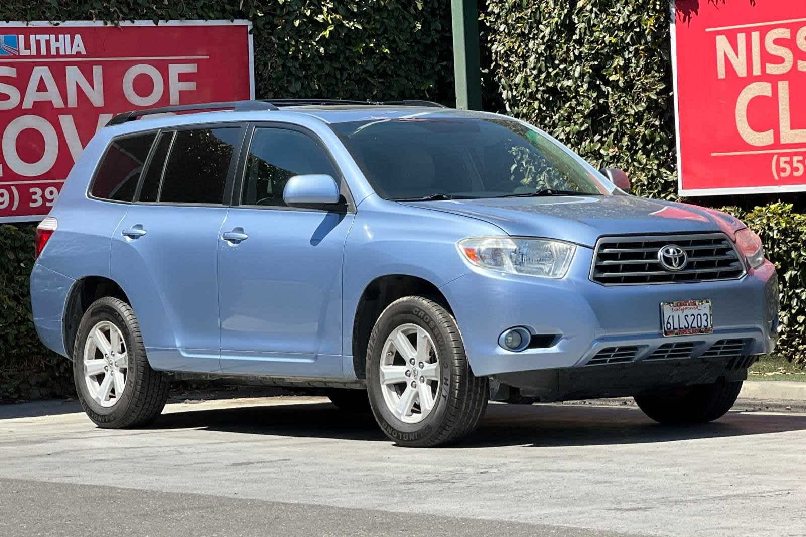 2010 Toyota Highlander SE 10