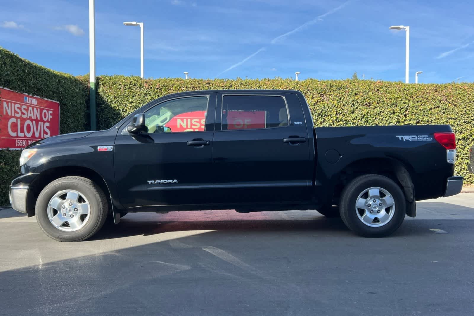 2010 Toyota Tundra GRADE CrewMax 5.7L V8 6-Spd AT 6